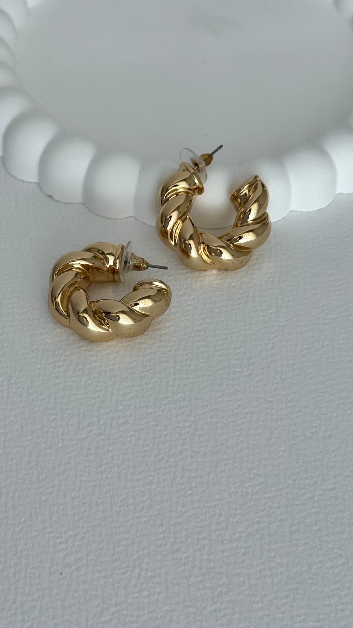 Kalın Burgu Tasarım Gold Küpe