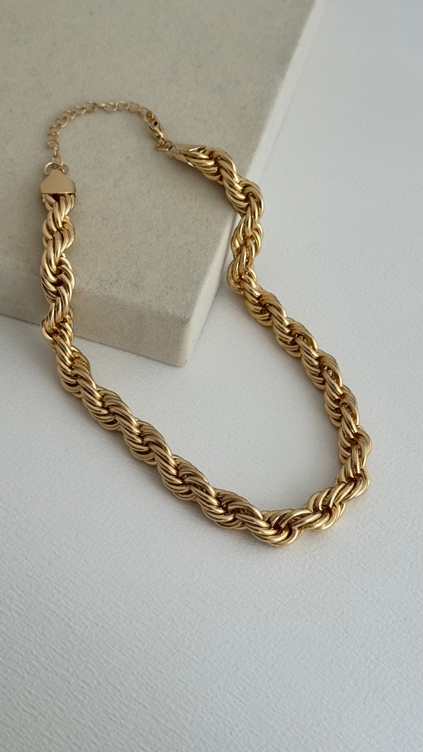Kalın Burgu Tasarım Gold Kolye
