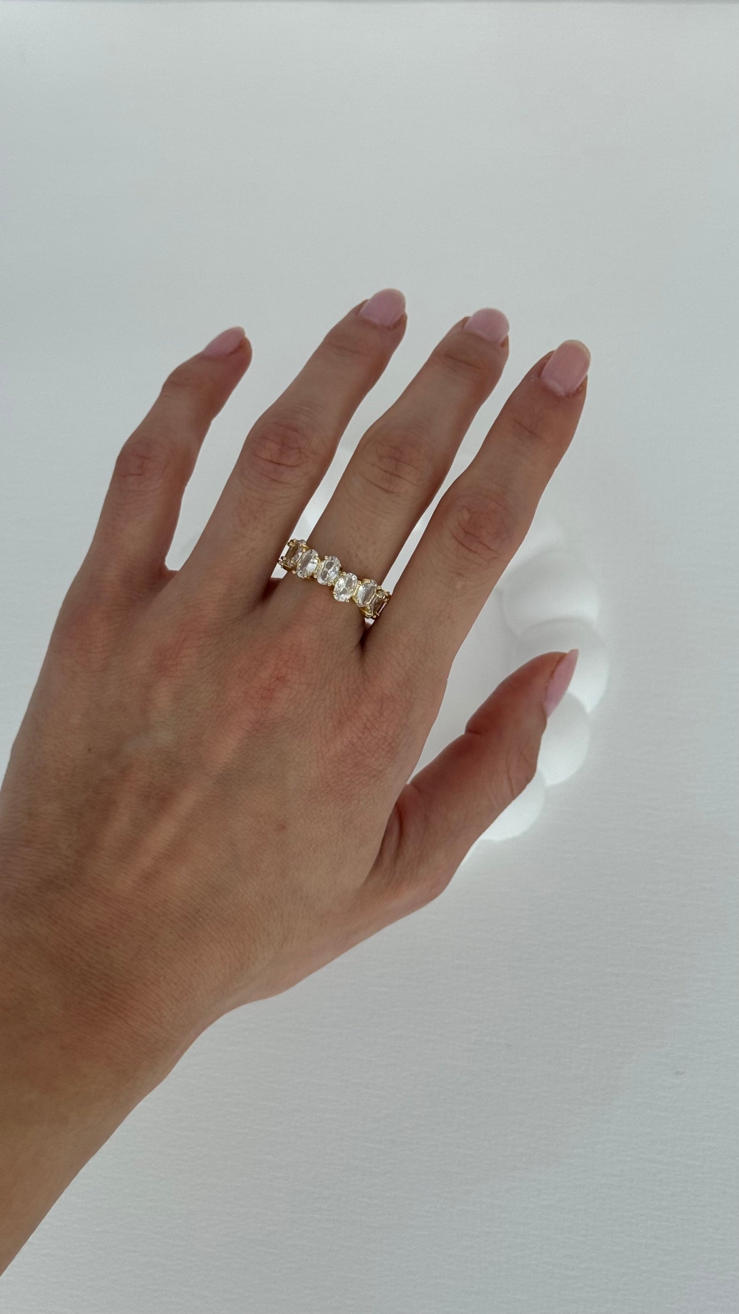 Baget Taşlı Oval Tasarım Ayarlanabilir Gold Yüzük