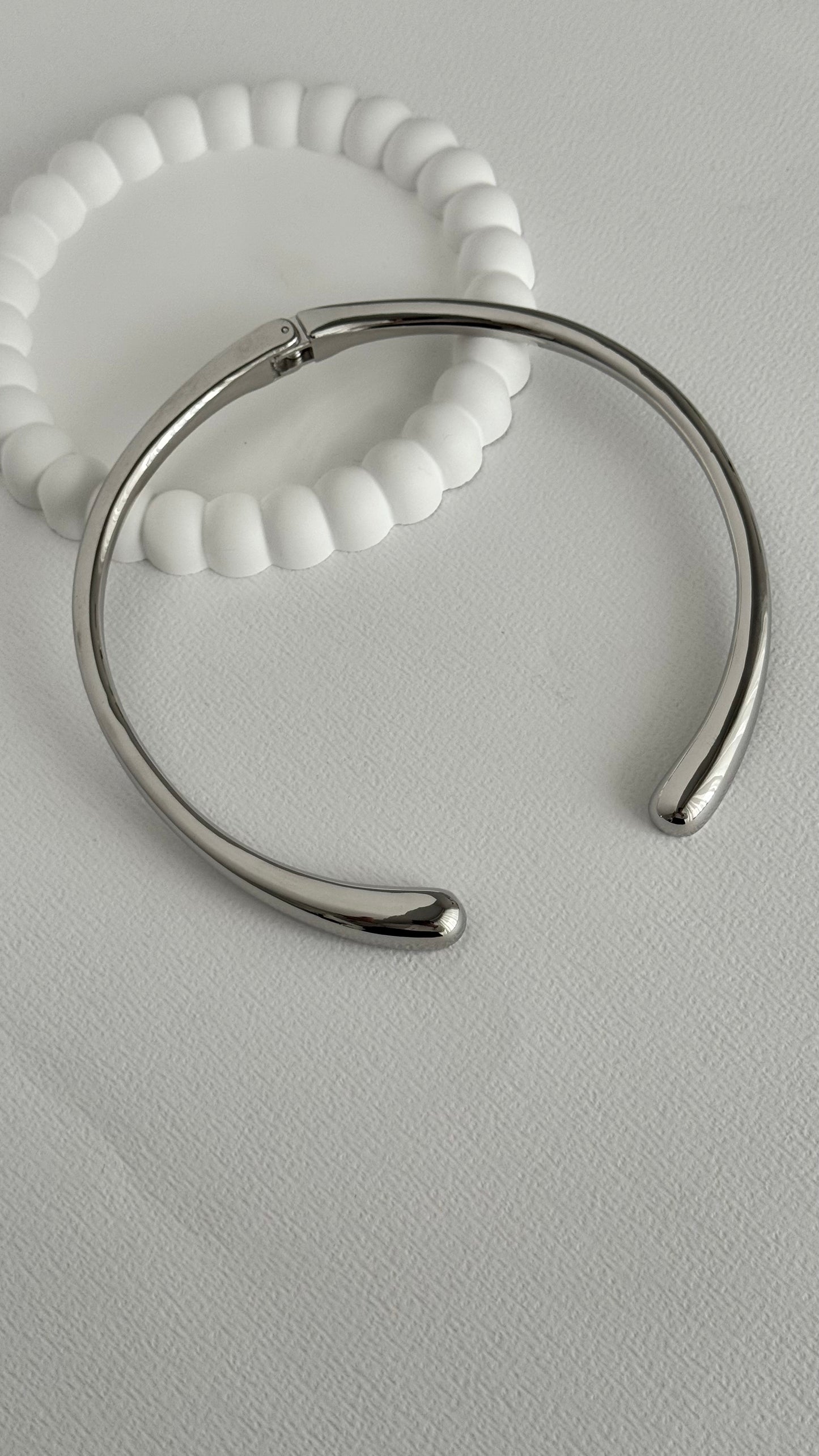 Marka Model Damla Choker Kolye