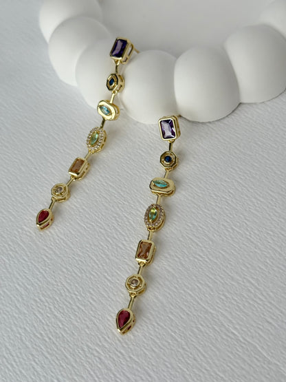 Çoklu Taş Zarafet Renkli Gold Küpe