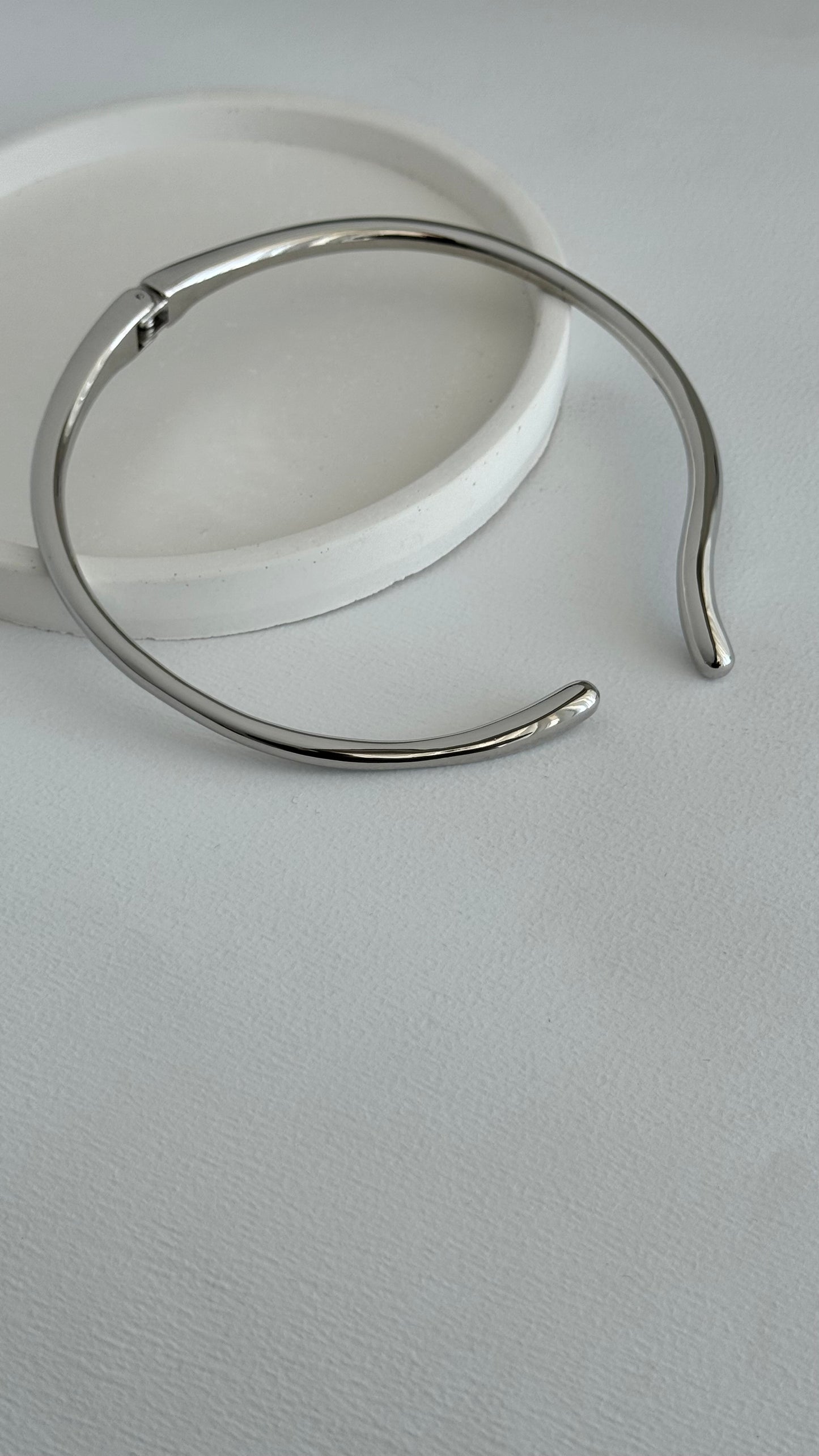 Özel Seri Asimetrik Choker Kolye