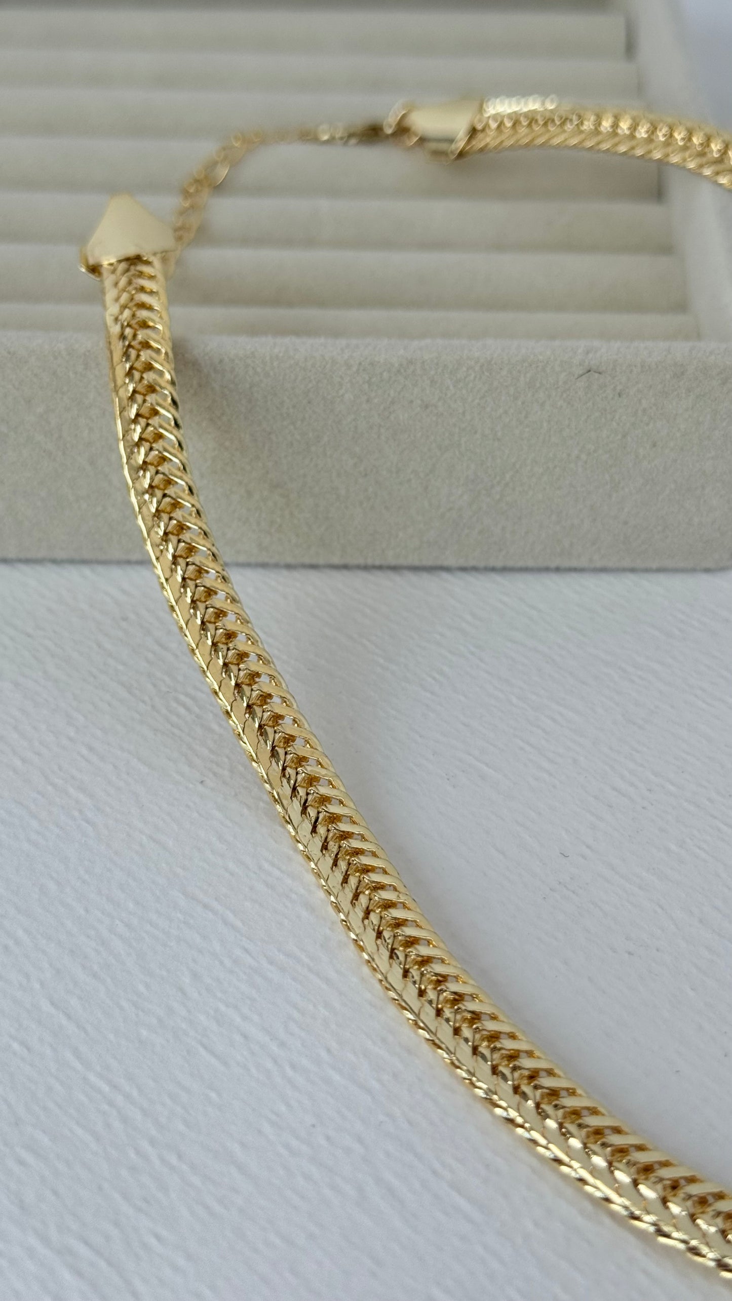 Marka Model Hasır Gold Kolye