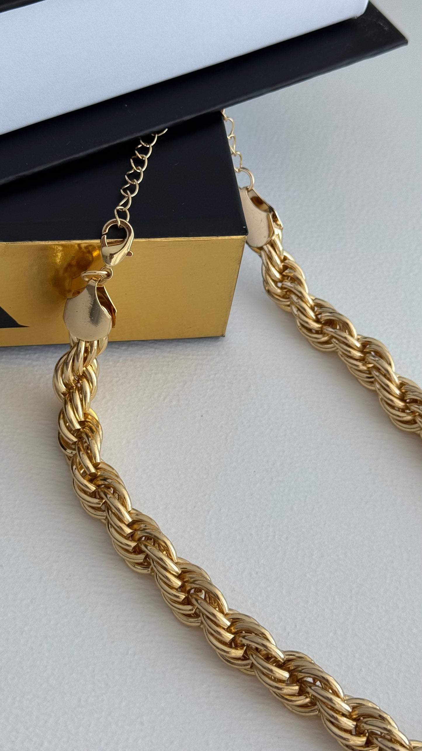 Kalın Burgu Tasarım Gold Kolye