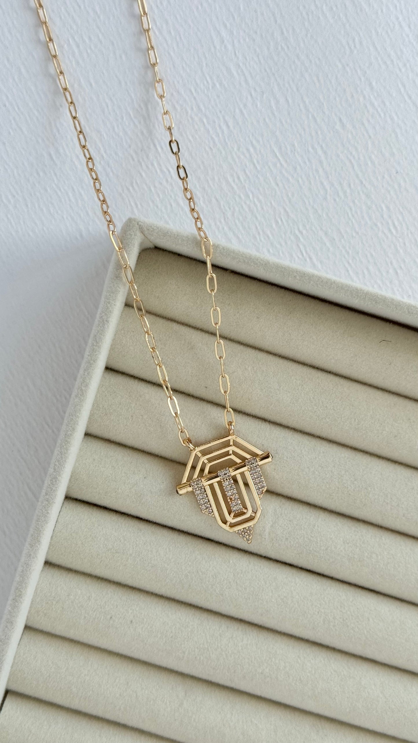 Zirkon Taşlı Gold Serenay Kolye