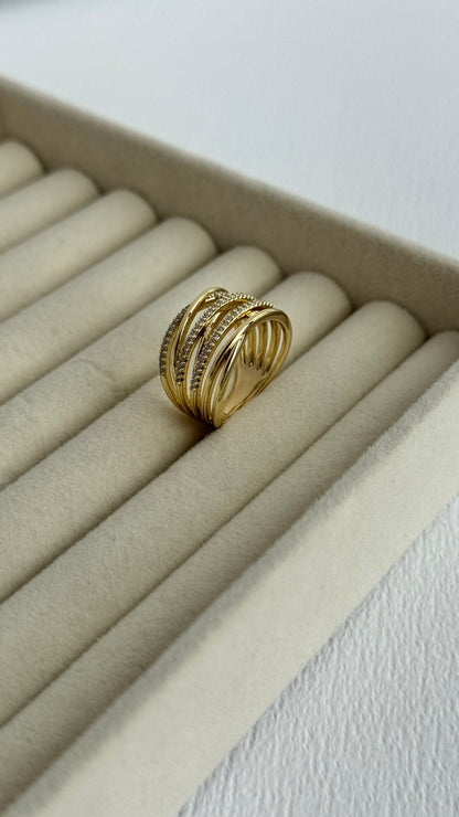 Özel Seri Zirkon Taşlı Geometrik Tasarım Gold Yüzük